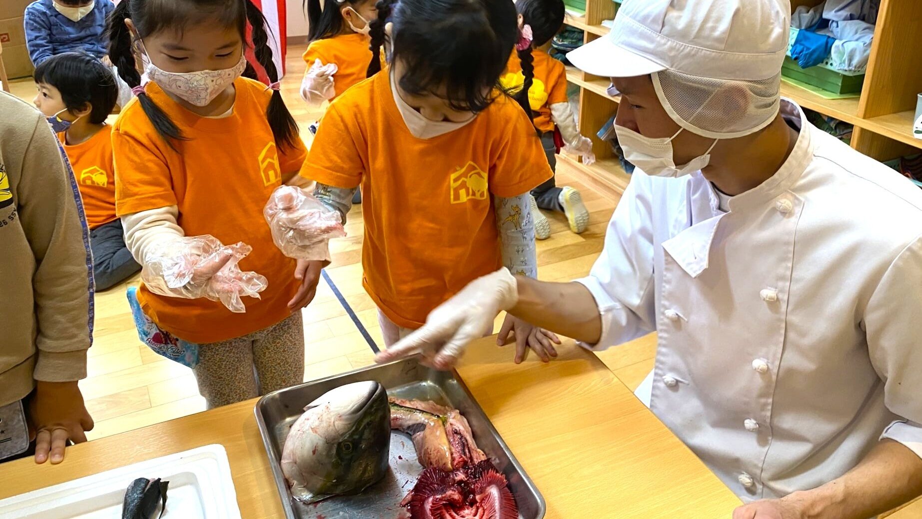 プリスクールの食育活動「命のレッスン」の様子